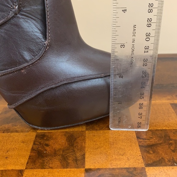 Lisa F. Plainer for Donald J. Pliner stilettos - Picture 12 of 12